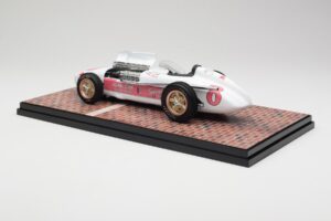 Watson Roadster #8 P. Flaherty John Zink Racing Indianapolis 500 Winner 1956 Carousel 1 1:18 143000 Kov – obrázok 2 z 6