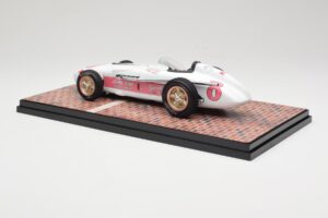 Watson Roadster #8 P. Flaherty John Zink Racing Indianapolis 500 Winner 1956 Carousel 1 1:18 143000 Kov – obrázok 5 z 6