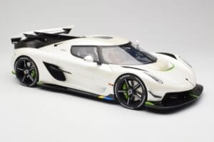 Koenigsegg Jesko Attack Crystal White Pearl GT Spirit 1:12 GT501 Živica – obrázok 4 z 6