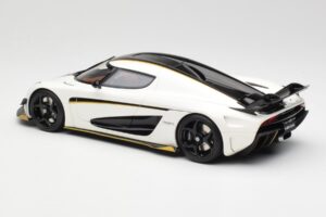 Koenigsegg Regera Crystal Biely GT Spirit 1:18 GT913 Živica – obrázok 5 z 6