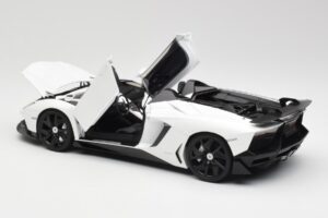 Lamborghini Aventador J Biely AUTOart 1:18 74674 Kov – obrázok 5 z 8
