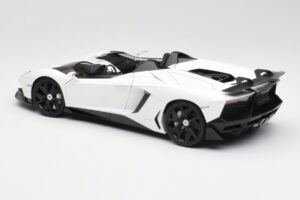 Lamborghini Aventador J Biely AUTOart 1:18 74674 Kov – obrázok 7 z 8