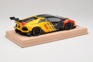 Lamborghini Aventador Liberty Walk Infinite Čierny Žltý Timothy & Pierre 1:18 REMC035 Kov – obrázok 3 z 7