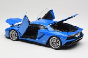 Lamborghini Aventador S LP740-4 Blue Nila AUTOart 1:18 79134 Kov – obrázok 5 z 8