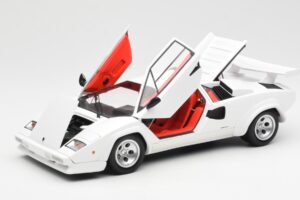 Lamborghini Countach LP500S Biely Kyosho 1:18 08320E Kov – obrázok 2 z 8