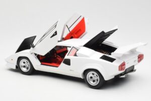 Lamborghini Countach LP500S Biely Kyosho 1:18 08320E Kov – obrázok 5 z 8