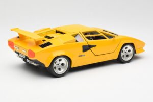 Lamborghini Countach Žltý Bburago 1:18 3037 Kov – obrázok 3 z 8