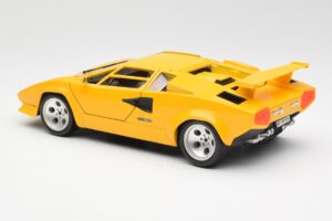 Lamborghini Countach Žltý Bburago 1:18 3037 Kov – obrázok 7 z 8