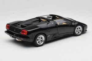 Lamborghini Diablo Roadster Čierny AUTOart 1:18 70093-R1 Kov – obrázok 4 z 10