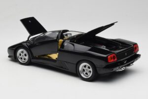 Lamborghini Diablo Roadster Čierny AUTOart 1:18 70093-R1 Kov – obrázok 6 z 10