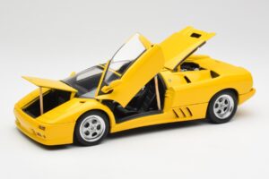 Lamborghini Diablo Roadster Žltý AUTOart 1:18 70092 Kov – obrázok 2 z 8