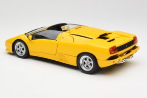 Lamborghini Diablo Roadster Žltý AUTOart 1:18 70092 Kov – obrázok 7 z 8
