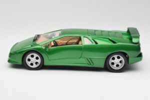 Lamborghini Diablo SE Zelený Maisto 1:18 50303 Kov – obrázok 4 z 8