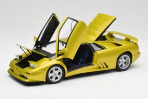 Lamborghini Diablo SE30 Anniversary Edition Žltý Spyder AUTOart 1:18 79157 Kov – obrázok 2 z 8