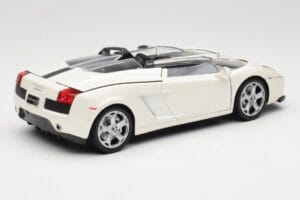 Lamborghini Gallardo Concept S Biely Motormax 1:18 79156 Kov – obrázok 3 z 8