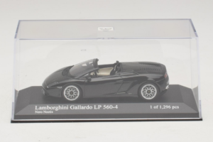 Lamborghini Gallardo LP560-4 Spyder Čierny Minichamps 1:43 400103830 Kov – obrázok 4 z 5