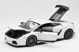 Lamborghini Gallardo Superleggera Monocerus Metallic Biely AUTOart 1:18 74585 Kov – obrázok 2 z 8