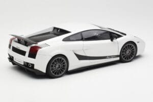 Lamborghini Gallardo Superleggera Monocerus Metallic Biely AUTOart 1:18 74585 Kov – obrázok 3 z 8