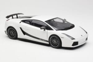 Lamborghini Gallardo Superleggera Monocerus Metallic Biely AUTOart 1:18 74585 Kov – obrázok 6 z 8