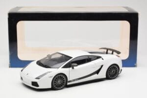 Lamborghini Gallardo Superleggera Monocerus Metallic Biely AUTOart 1:18 74585 Kov – obrázok 8 z 8