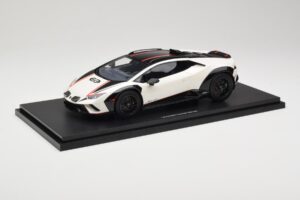 Lamborghini Huracan Sterrato No. 63 Biely TopSpeed 1:18 TS0610 Živica