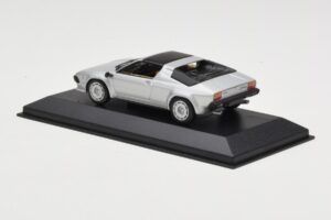 Lamborghini Jalpa Strieborný Minichamps 1:43 400103601 Kov – obrázok 3 z 4