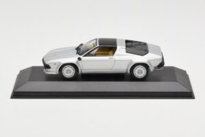 Lamborghini Jalpa Strieborný Minichamps 1:43 400103601 Kov