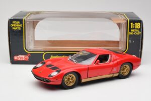 Lamborghini Miura Červený Anson 1:18 30302 Kov – obrázok 8 z 8