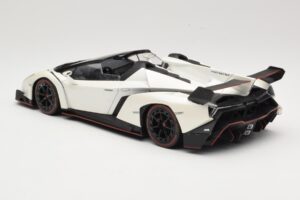 Lamborghini Veneno Roadster Biely S Červenou Líniou Kyosho 1:18 C09502W Kov – obrázok 5 z 6