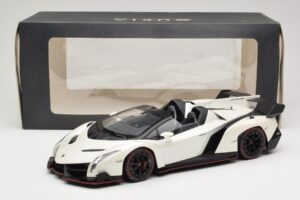 Lamborghini Veneno Roadster Biely S Červenou Líniou Kyosho 1:18 C09502W Kov – obrázok 6 z 6
