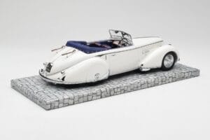 Lancia Astura Tipo 233 Corto Biely Minichamps 1:18 107125330 Živica – obrázok 2 z 6