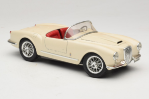Lancia Aurelia B24 Spider Béžový Bburago 1:18 3010-M2 Kov – obrázok 6 z 8