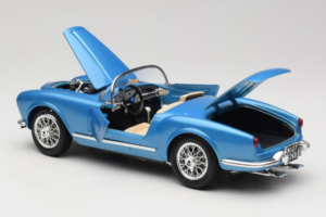 Lancia Aurelia B24 Spider Modrý Bburago 1:18 3010-M1 Kov – obrázok 5 z 8