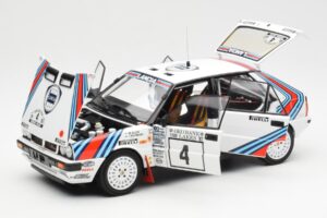 Lancia Delta HF 4WD #4 M. Alen / I. Kivimaki Martini Rally 1000 Lakes 1987 Kyosho 1:18 08960B Kov – obrázok 2 z 8