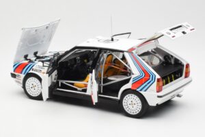 Lancia Delta HF 4WD #4 M. Alen / I. Kivimaki Martini Rally 1000 Lakes 1987 Kyosho 1:18 08960B Kov – obrázok 5 z 8