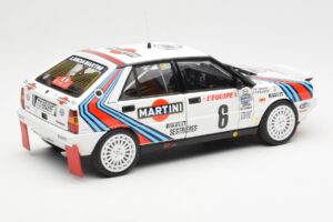 Lancia Delta HF 4WD #6 M. Biasion / T. Siviero Martini Rally Monte Carlo 1987 Kyosho 1:18 08960A Kov – obrázok 3 z 8