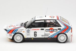 Lancia Delta HF 4WD #6 M. Biasion / T. Siviero Martini Rally Monte Carlo 1987 Kyosho 1:18 08960A Kov – obrázok 4 z 8