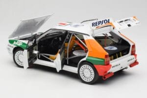 Lancia Delta HF Integrale Evo II Totip #5 A. Aghini / S. Farnocchia Rally Monte Carlo 1993 Kyosho 1:18 08348F Kov – obrázok 5 z 8
