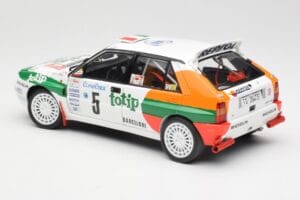 Lancia Delta HF Integrale Evo II Totip #5 A. Aghini / S. Farnocchia Rally Monte Carlo 1993 Kyosho 1:18 08348F Kov – obrázok 7 z 8