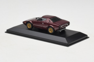 Lancia Stratos Burgundy Červená Minichamps 1:43 LANCIA001 Kov – obrázok 3 z 4