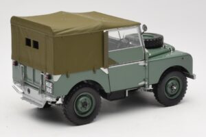 Land Rover 88 Series I Zelený Minichamps 1:18 150168900 Kov – obrázok 3 z 8