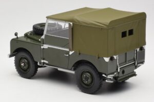 Land Rover 88 Series I Matt Green Minichamps 1:18 150168909 Kov – obrázok 7 z 8