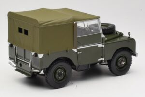 Land Rover 88 Series I Matt Green Minichamps 1:18 150168909 Kov – obrázok 3 z 8
