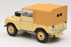 Land Rover 88 Series I RAF Beige Minichamps 1:18 150168911 Kov – obrázok 7 z 8