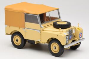 Land Rover 88 Series I RAF Beige Minichamps 1:18 150168911 Kov – obrázok 6 z 8