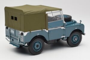 Land Rover 88 Series I Svetlomodrý Minichamps 1:18 150168907 Kov – obrázok 3 z 8