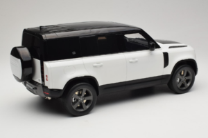 Land Rover Defender 110 L663 GT Spirit 1:12 GT554 Živica – obrázok 2 z 6
