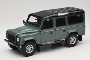 Land Rover Defender Station Wagon Keswick Green GT Spirit 1:18 GT527 Živica