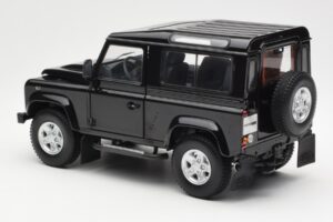 Land Rover Defender 90 Santorini Čierny Metalíza Kyosho 1:18 08901BK Kov – obrázok 7 z 8