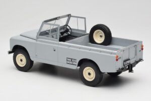 Land Rover Series II 109 Pickup Šedý MCG 1:18 MCG18092 Kov – obrázok 5 z 6